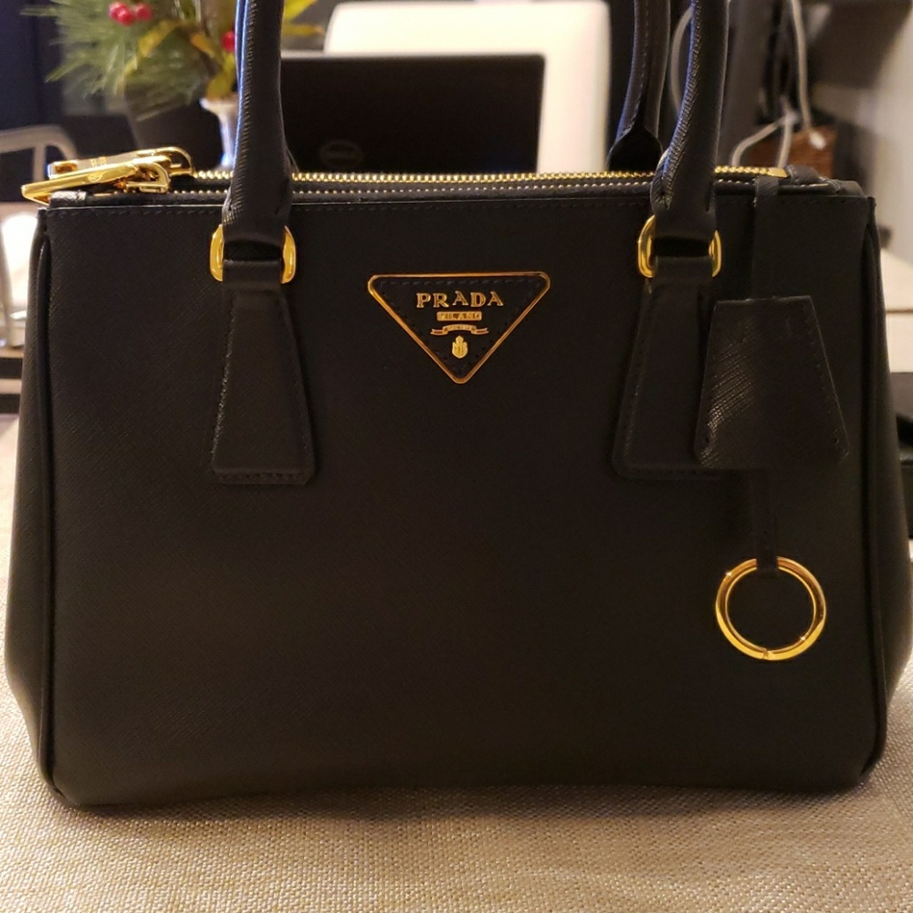 Prada saffiano lux double zip tote bag